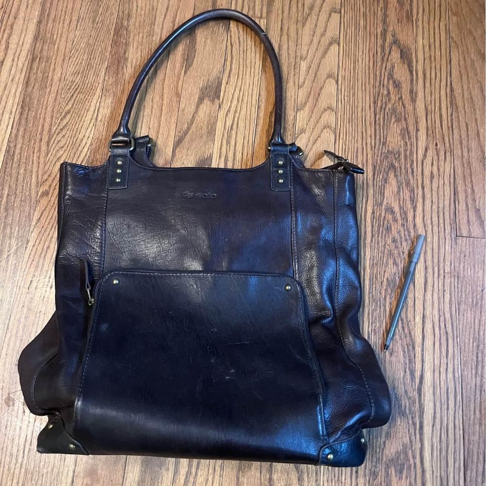 Solo leather womens bucket tote